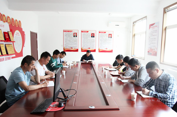 051685952992155990.jpeg 庞.jpg