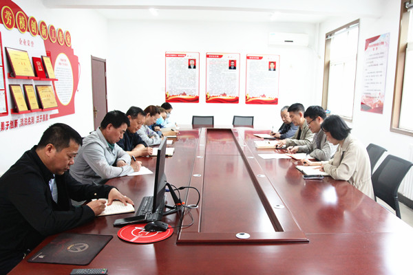 051685953004593018.jpeg 杨 .jpg